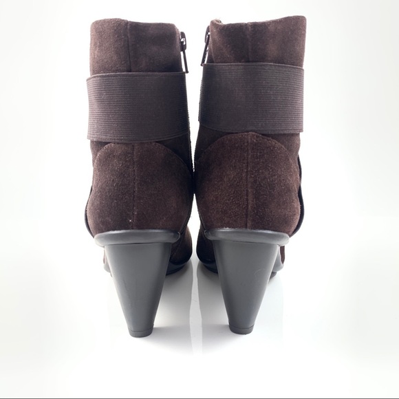 LIBBY EDELMAN brown suede futuristic ankle boots - Picture 6 of 8
